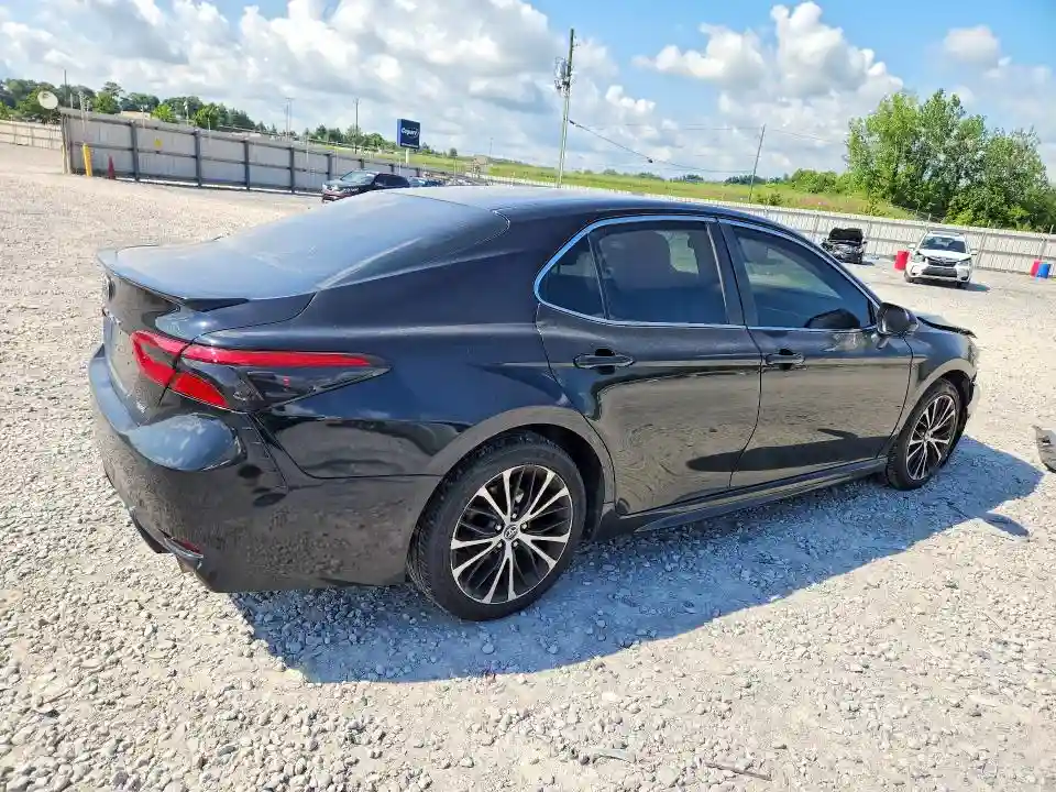 4T1B11HK0JU612187 2018 TOYOTA CAMRY-2