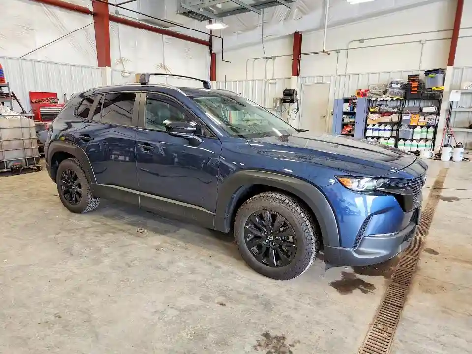 7MMVABAM2SN375183 2025 MAZDA CX-50-3