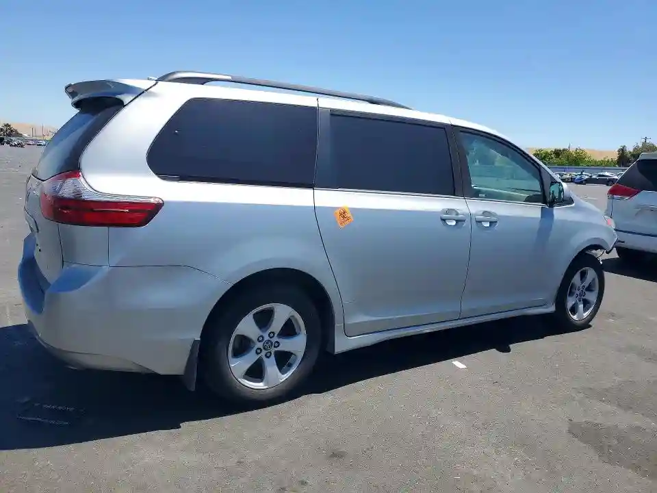 5TDKZ3DCXLS054458 2020 TOYOTA SIENNA-2