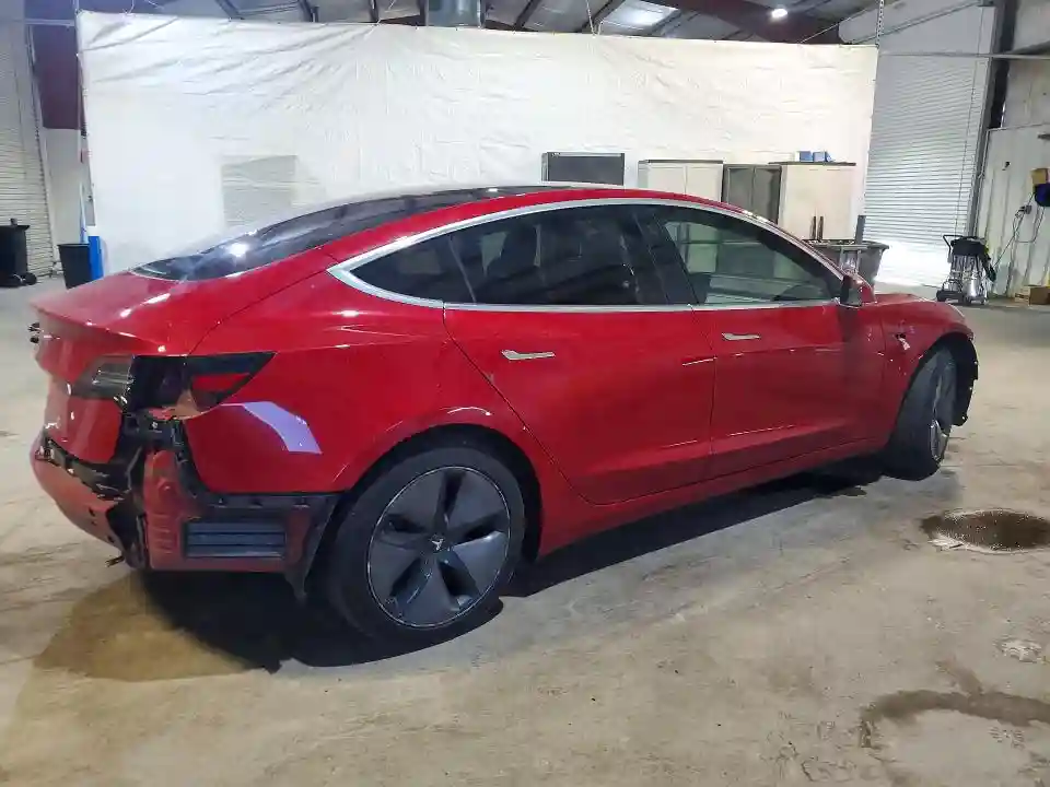 5YJ3E1EA1JF032481 2018 TESLA MODEL 3-2