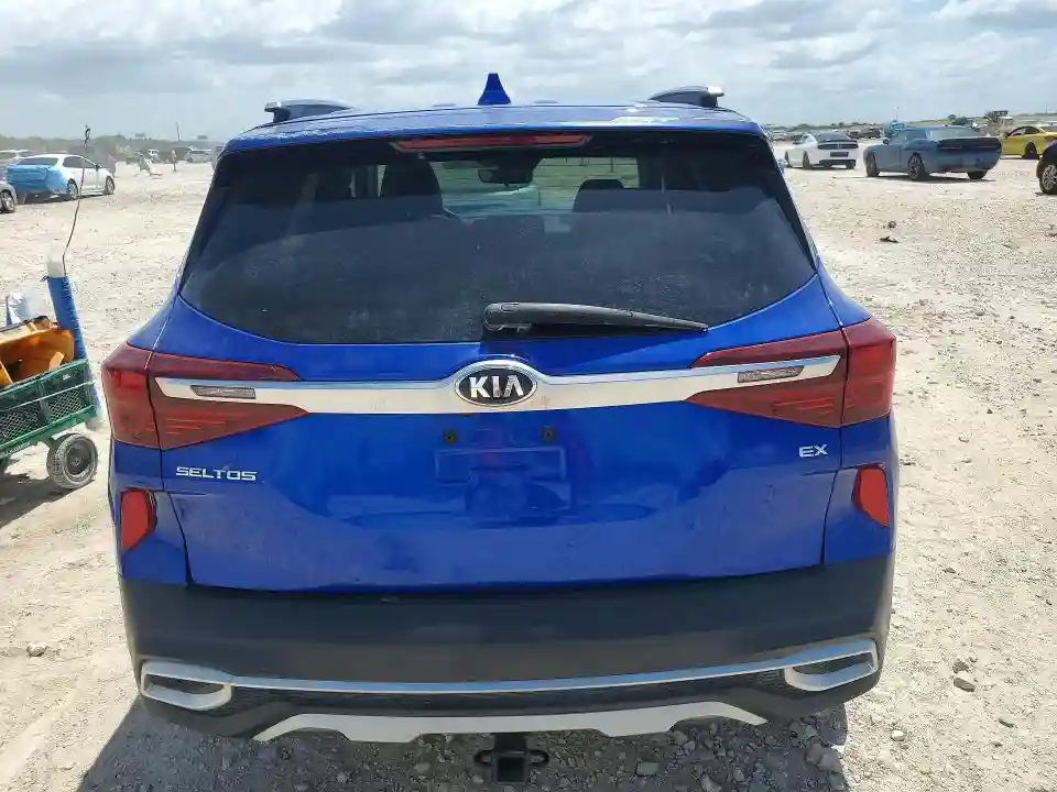 KNDERCAA1M7130001 2021 KIA SELTOS-5