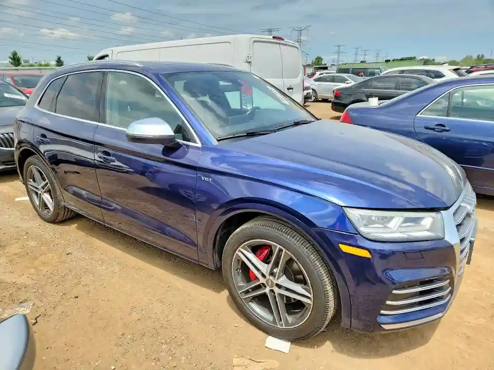 WA1A4AFY6J2028901 2018 AUDI SQ5-3