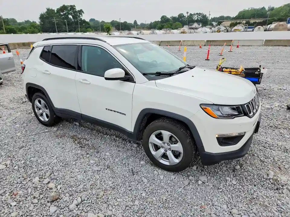 3C4NJDBB7KT703299 2019 JEEP COMPASS-3