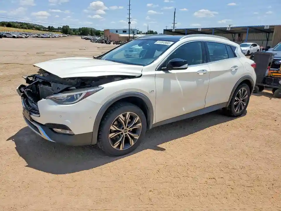 SJKCH5CR5HA039196 2017 INFINITI QX30-0