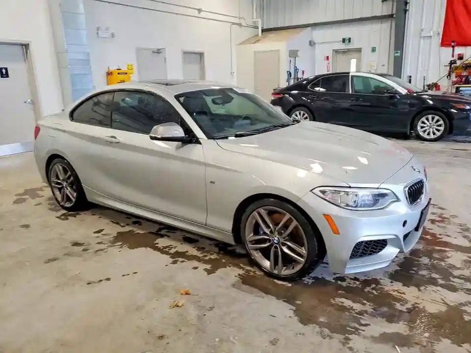 WBA1J7C50GV359070 2016 BMW M2-3