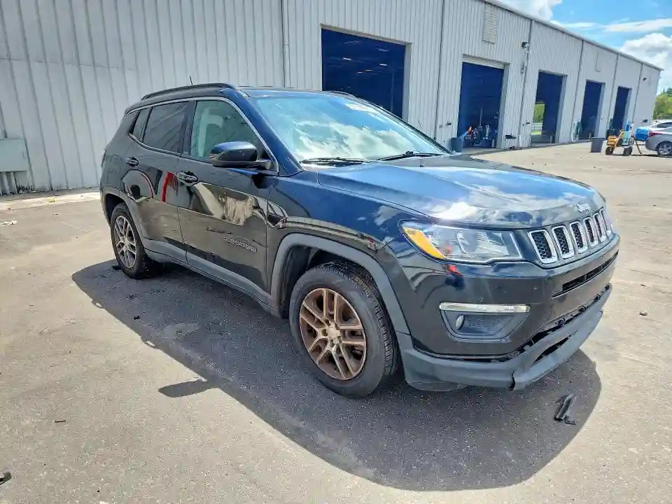 3C4NJCBB2KT815132 2019 JEEP COMPASS-3