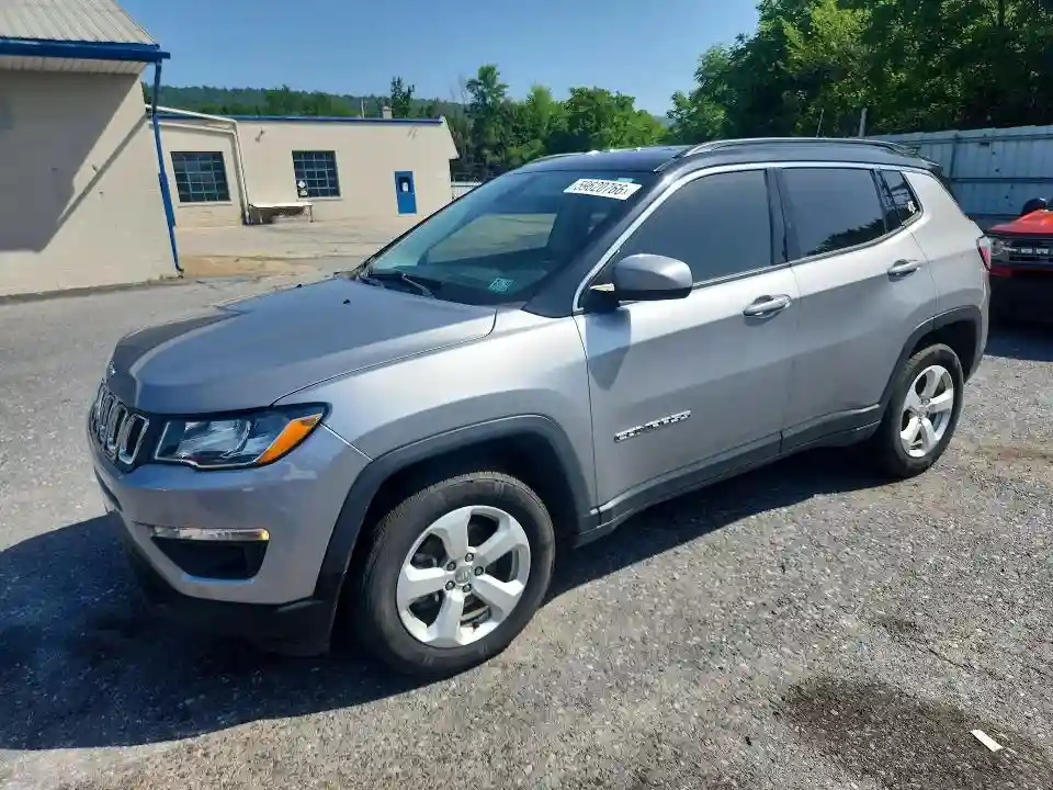 3C4NJDBB7JT162687 2018 JEEP COMPASS-0