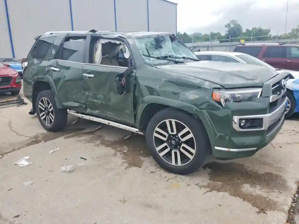 JTEKU5JR1N6047805 2022 TOYOTA 4RUNNER-3