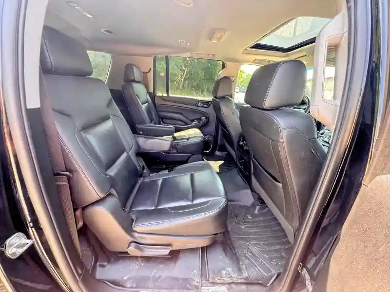 1GNSKHKC7KR132008 2019 CHEVROLET SUBURBAN-5