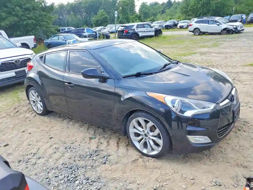 KMHTC6AD1FU232290 2015 HYUNDAI VELOSTER-3