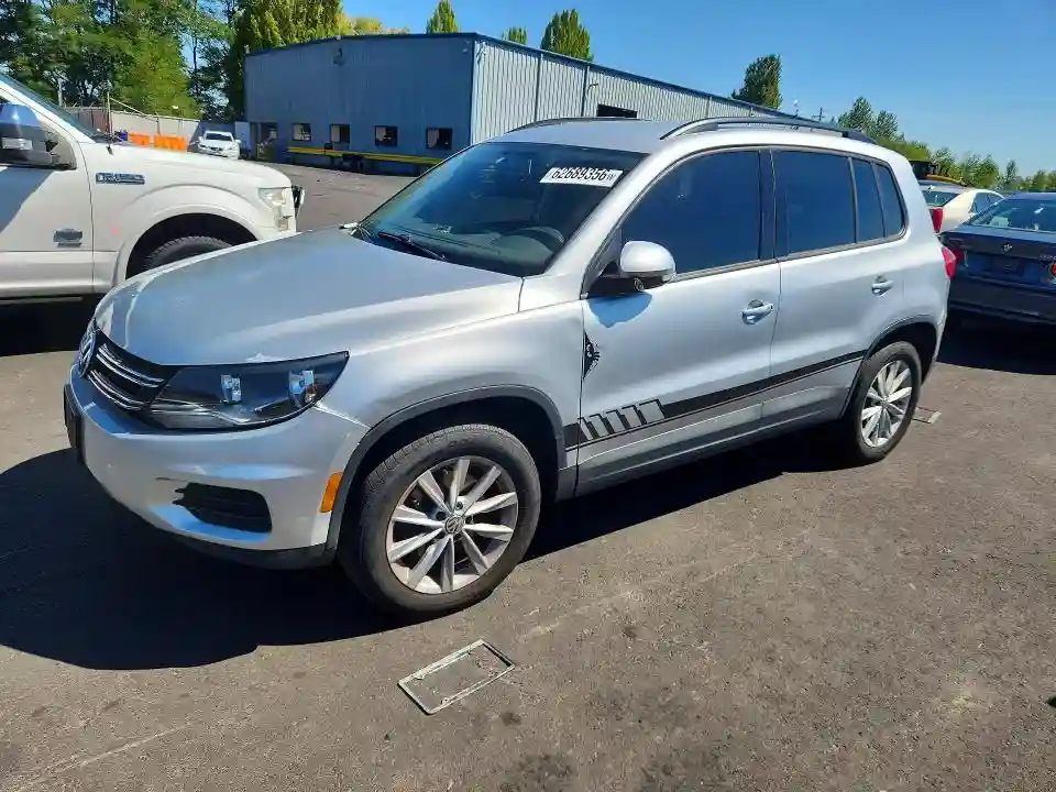 WVGBV7AX2HK051719 2017 VOLKSWAGEN TIGUAN-0