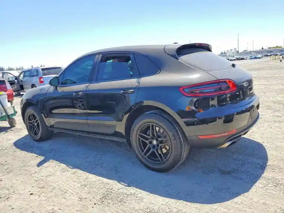 WP1AA2A52JLB21098 2018 PORSCHE MACAN-1