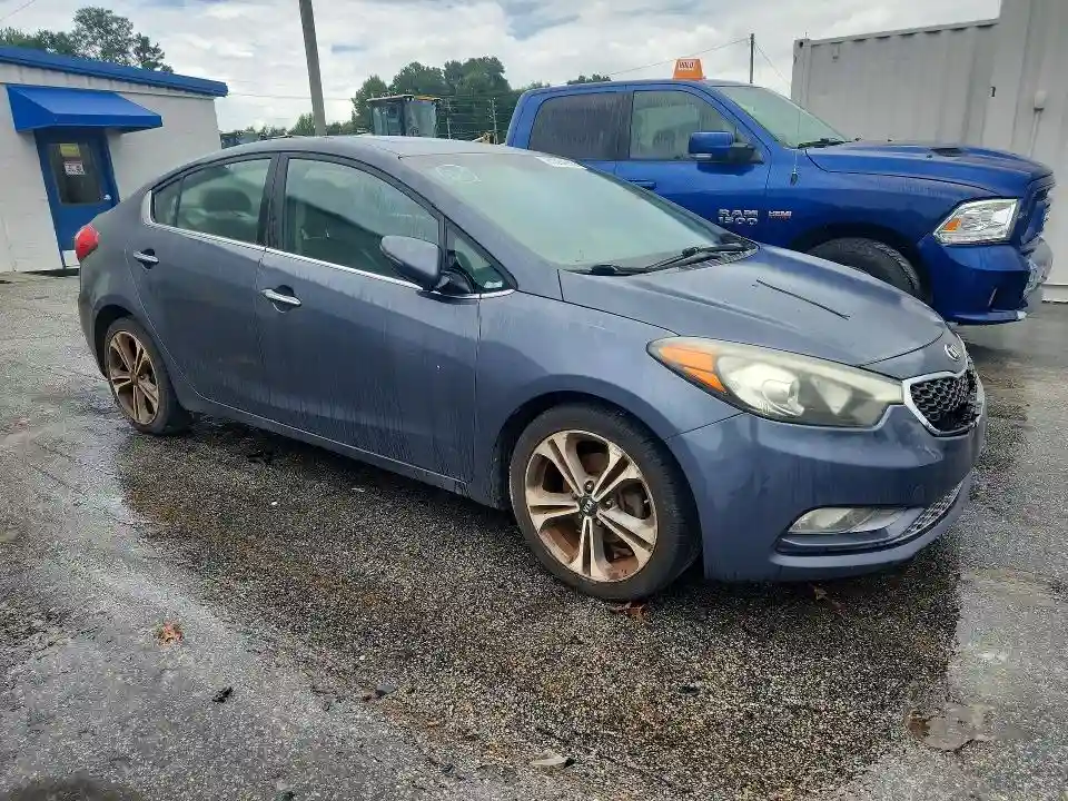 KNAFZ4A8XF5263665 2015 KIA FORTE-3