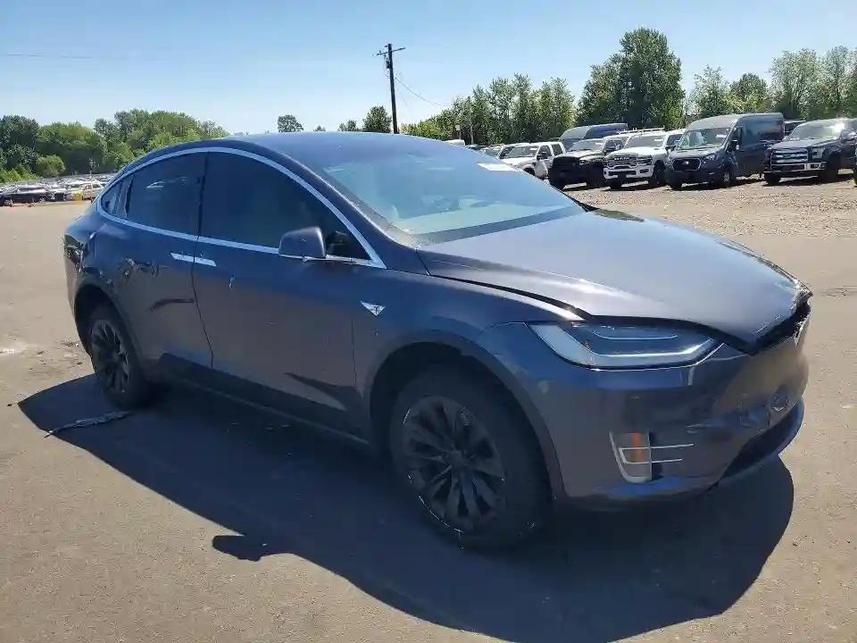 5YJXCBE24GF005502 2016 TESLA MODEL X-3