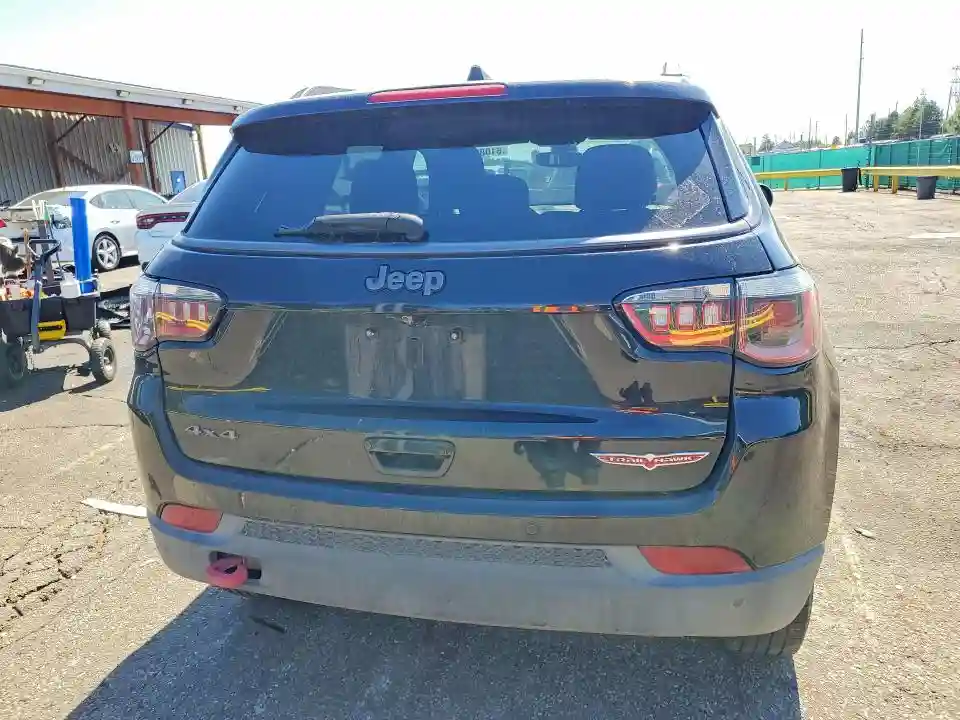 3C4NJDDB6HT641173 2017 JEEP COMPASS-5