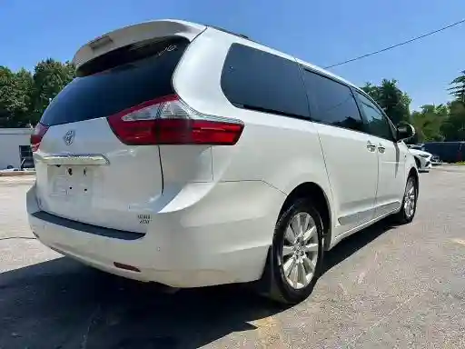 5TDDK3DC3GS131304 2016 TOYOTA SIENNA-2