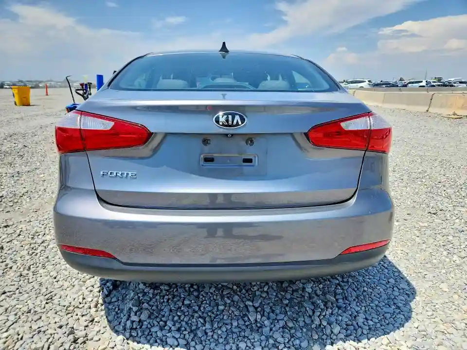 KNAFX4A6XG5443217 2016 KIA FORTE-5