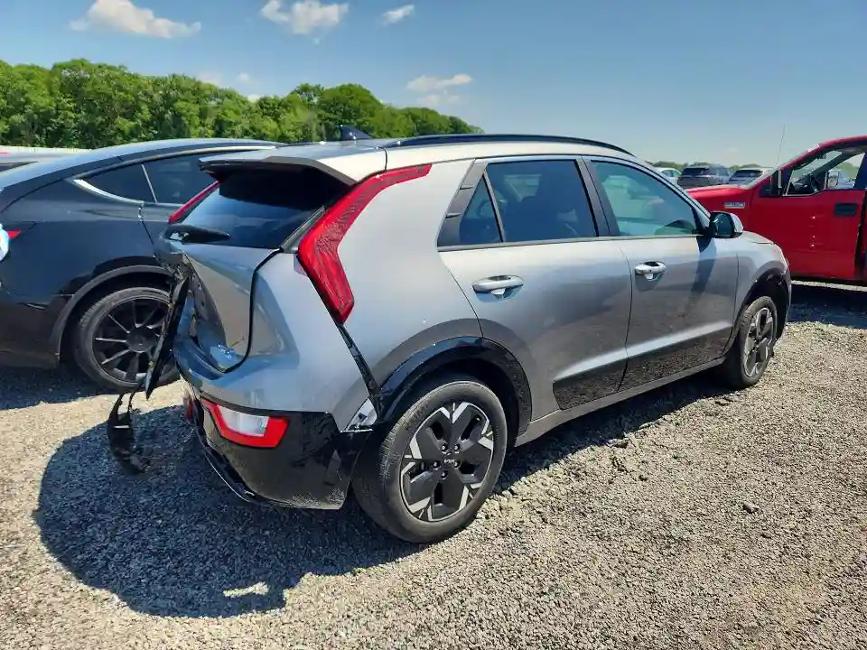 KNDCR3L15R5121907 2024 KIA NIRO-2