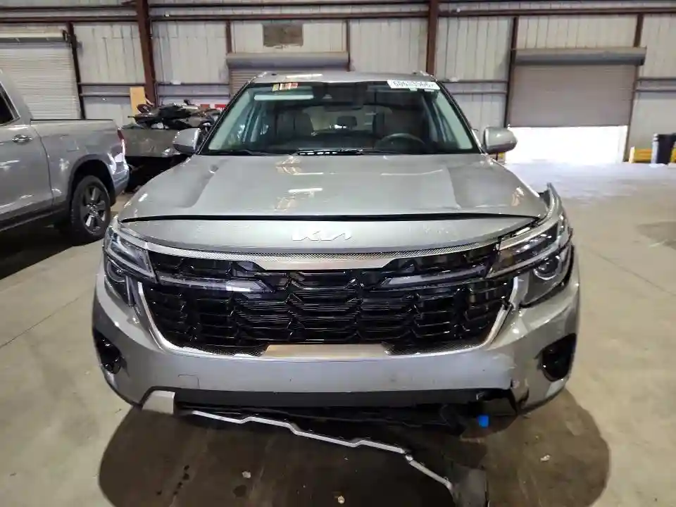 KNDEU2AA3S7696344 2025 KIA SELTOS-4