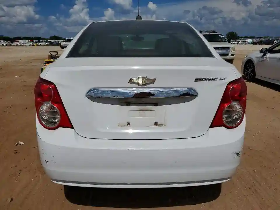 1G1JC5SH7G4137637 2016 CHEVROLET SONIC-5