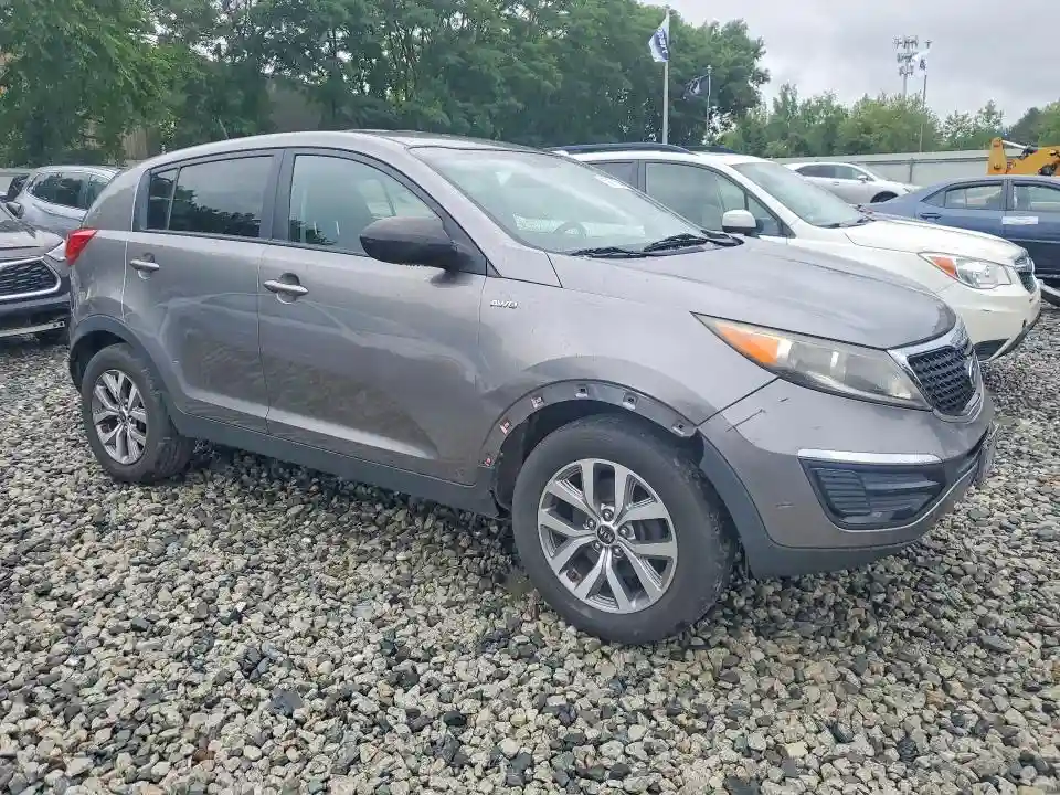 KNDPBCAC8G7813302 2016 KIA SPORTAGE-3