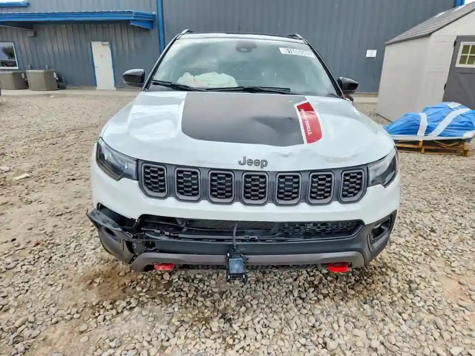 3C4NJDDNXTT178148 2026 JEEP COMPASS-4