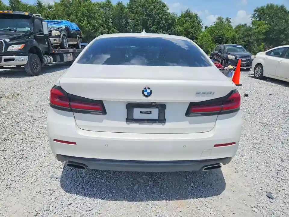 WBA53BH09NWX81356 2022 BMW 5 SERIES-5