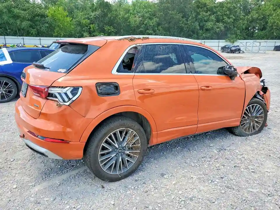 WA1AUCF39N1041279 2022 AUDI Q3-2