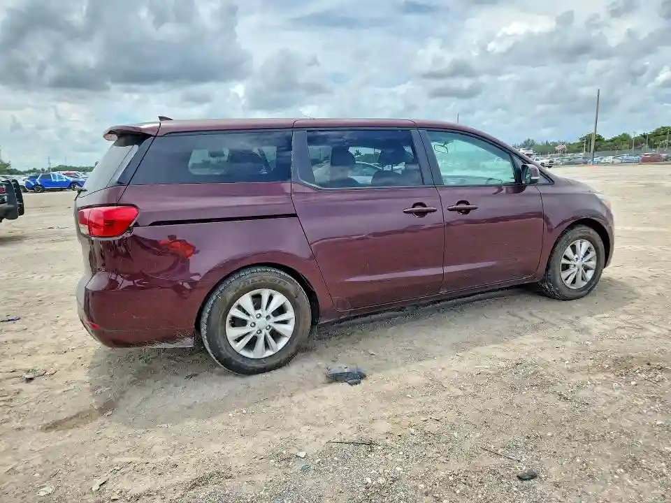 KNDMB5C16H6241163 2017 KIA SEDONA-2