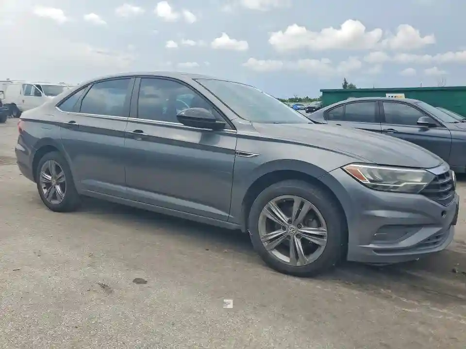 3VWC57BUXKM081531 2019 VOLKSWAGEN JETTA-3