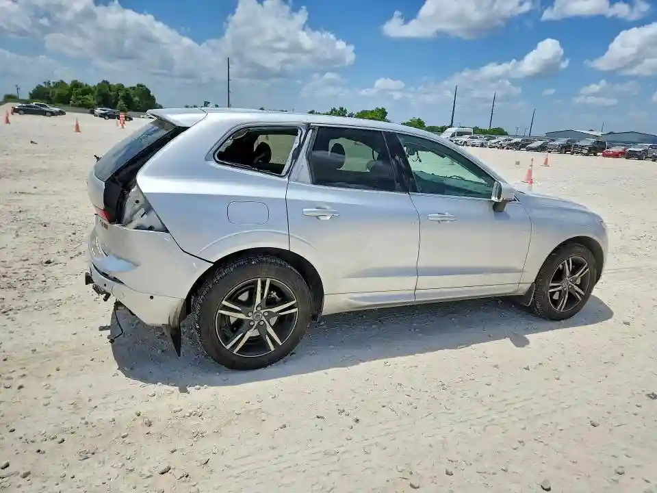 LYVA22RMXJB096725 2018 VOLVO XC60-2