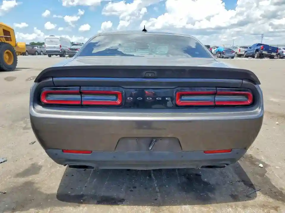 2C3CDZFJ9KH719479 2019 DODGE CHALLENGER-5
