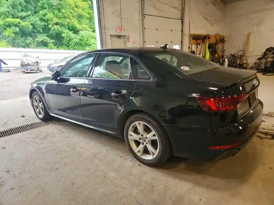 WAUDNAF48JA022680 2018 AUDI A4-1