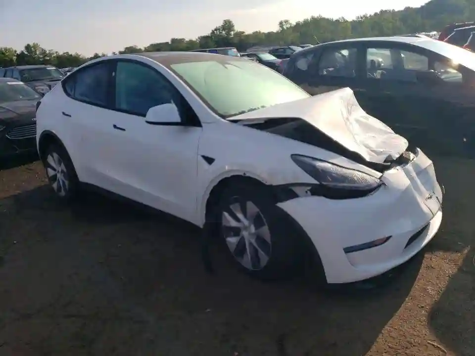 7SAYGDED6PF940819 2023 TESLA MODEL Y-3