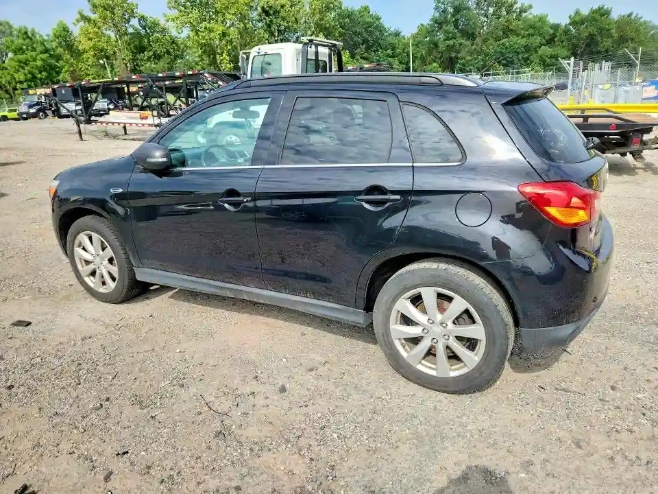 4A4AP4AW9FE044870 2015 MITSUBISHI OUTLANDER-1