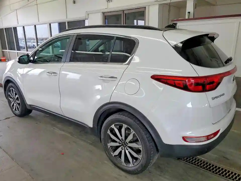 KNDPNCAC3J7389204 2018 KIA SPORTAGE-1