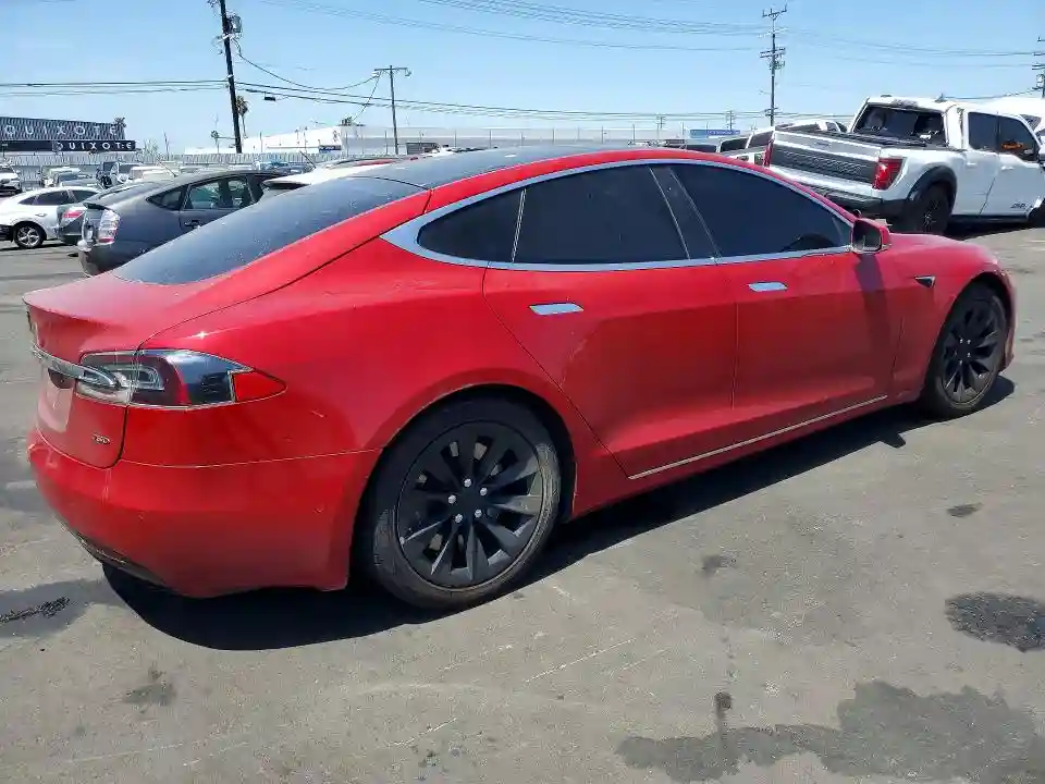 5YJSA1E27JF281321 2018 TESLA MODEL S-2