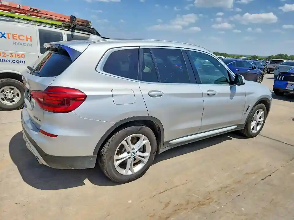 5UXTY3C00L9B69956 2020 BMW X3-2