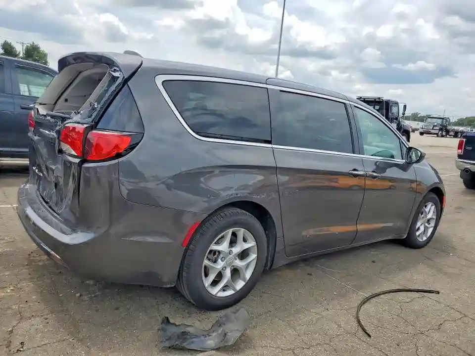 2C4RC1FG9JR122985 2018 CHRYSLER PACIFICA-2