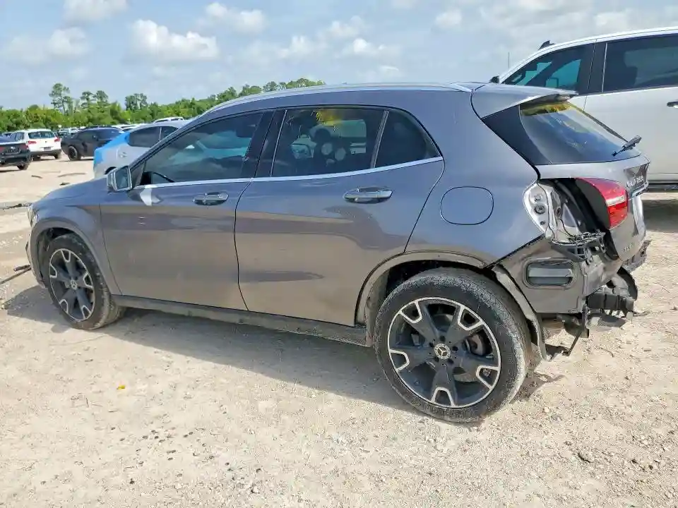 WDCTG4EB6JJ453927 2018 MERCEDES-BENZ GLA-CLASS-1