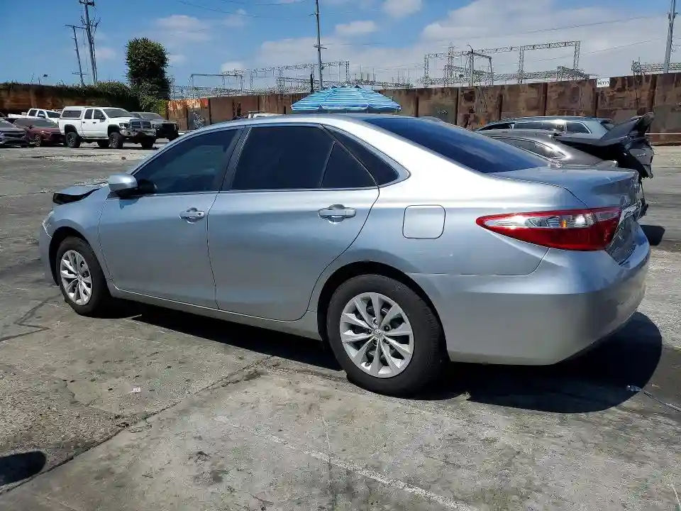 4T4BF1FK2GR517620 2016 TOYOTA CAMRY-1