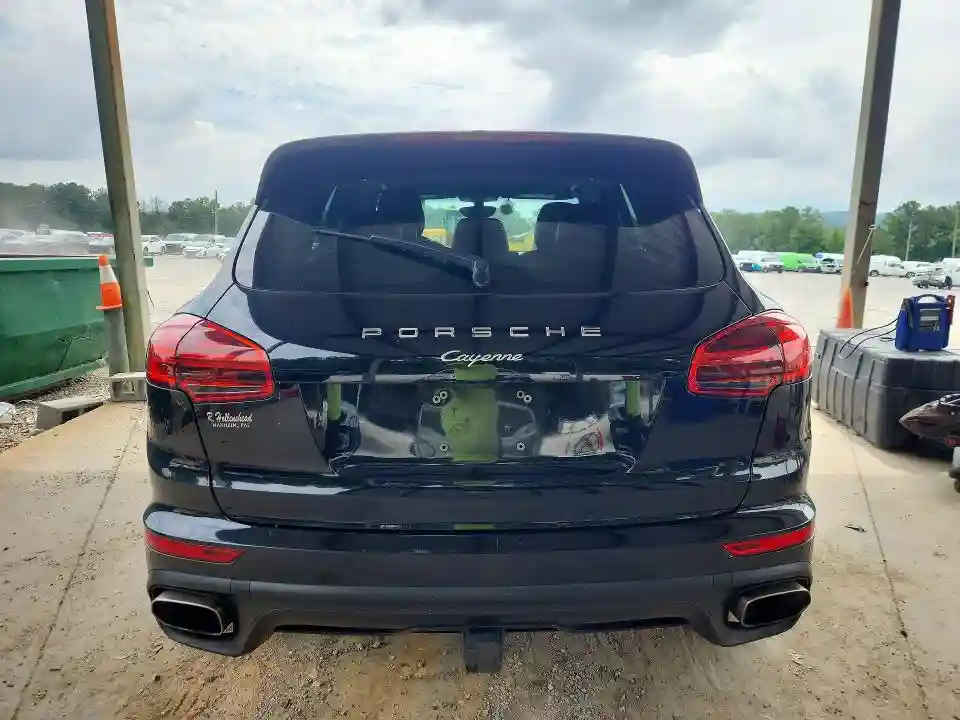 WP1AA2A27GKA37928 2016 PORSCHE CAYENNE-5