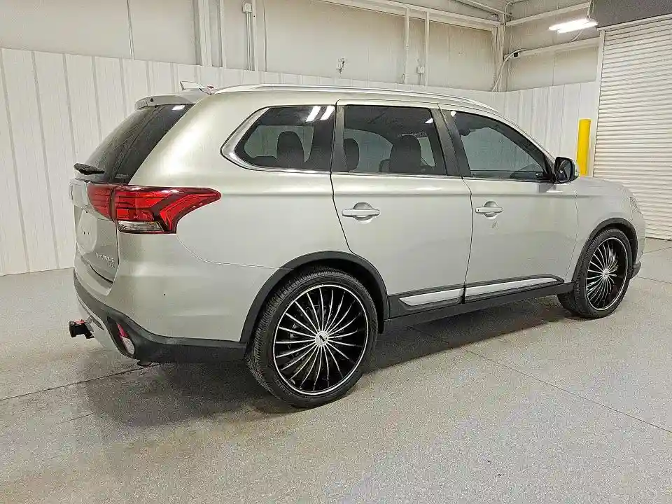 JA4AZ3A38KZ008134 2019 MITSUBISHI OUTLANDER-2