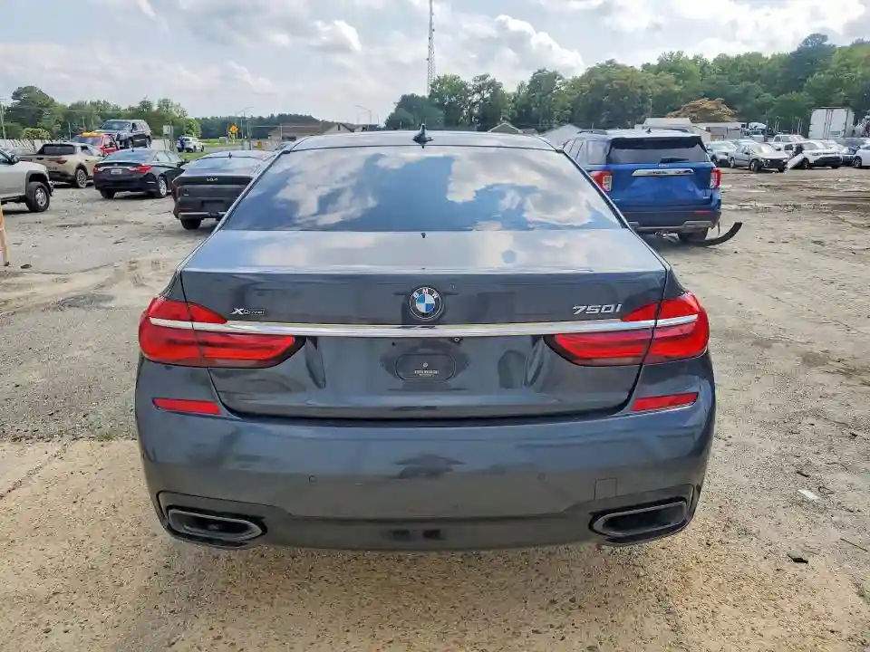 WBA7F2C53GG420186 2016 BMW 7 SERIES-5