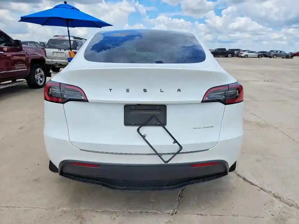 7SAYGDEE3PA069934 2023 TESLA MODEL Y-5