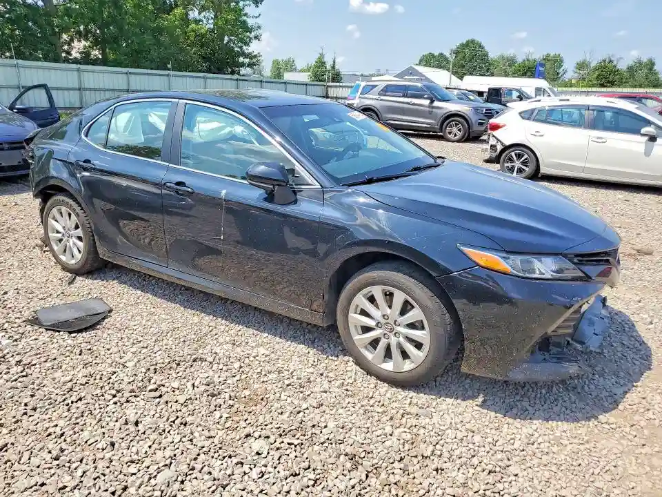 4T1B11HK5JU052375 2018 TOYOTA CAMRY-3