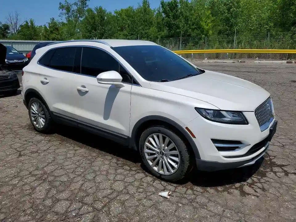 5LMCJ1D98KUL15593 2019 LINCOLN MKZ-3