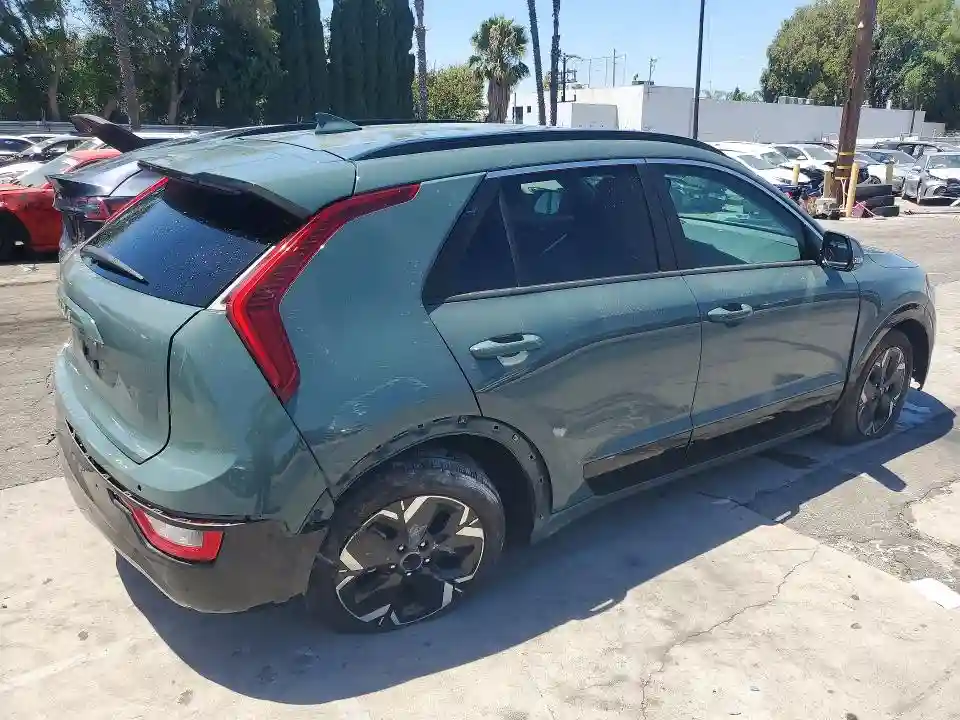 KNDCR3L14R5120912 2024 KIA NIRO-2
