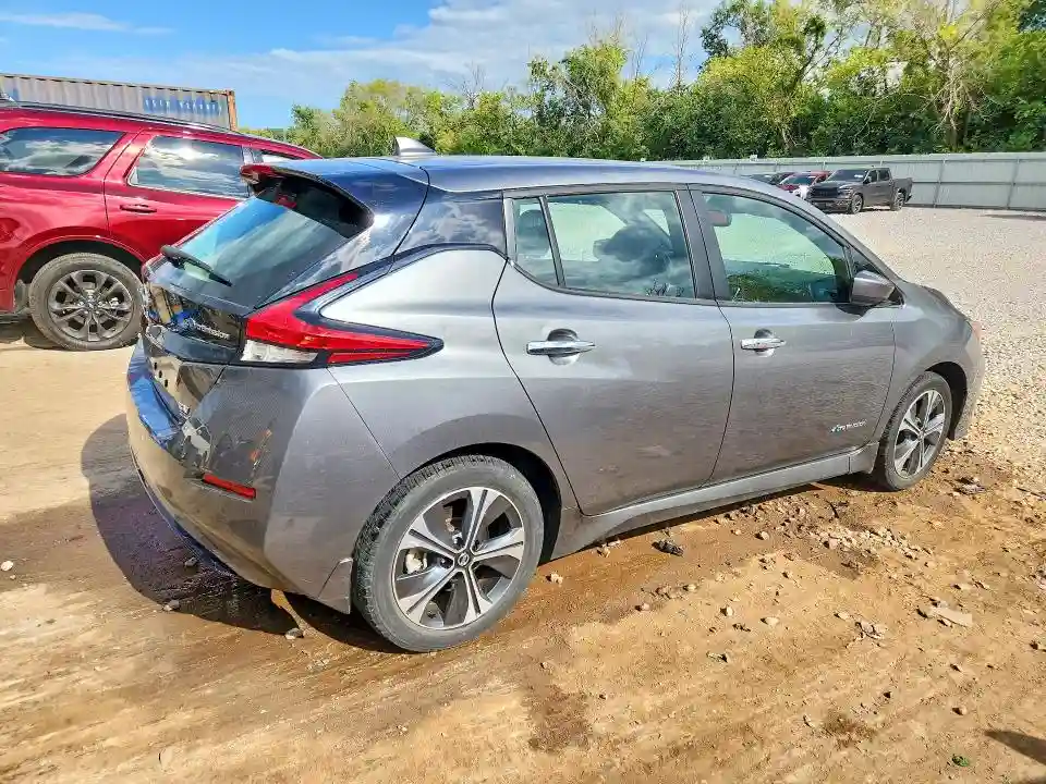 1N4BZ1CP9KC318204 2019 NISSAN LEAF-2