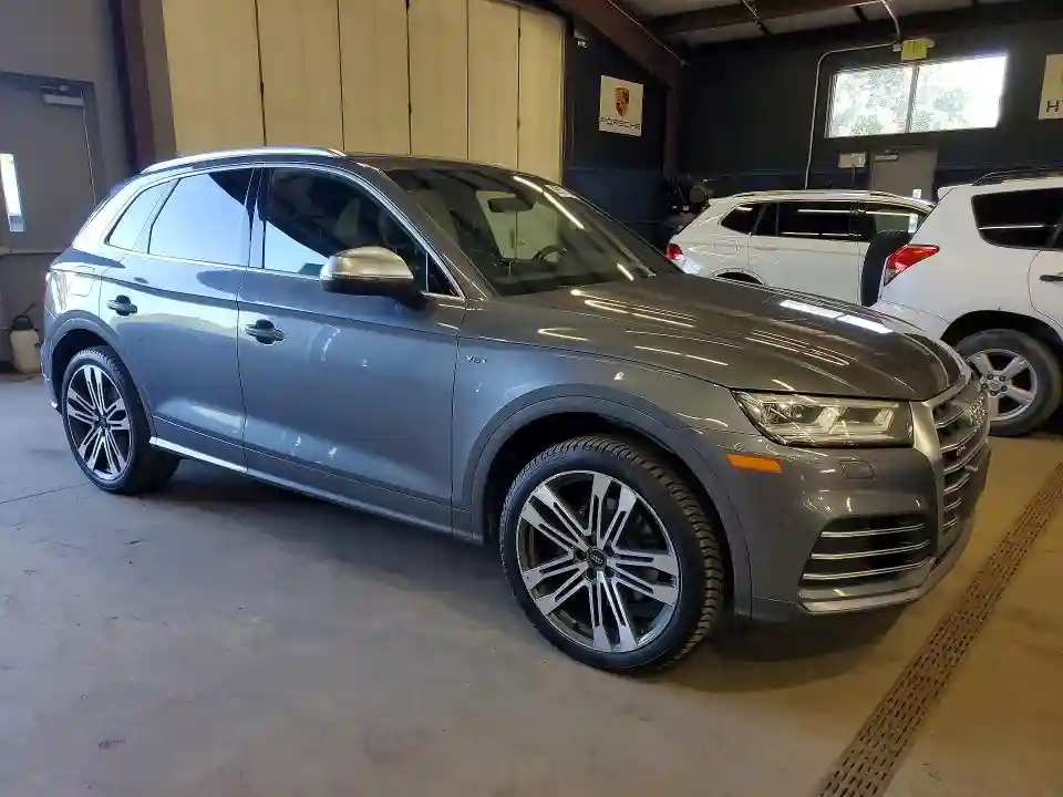 WA1A4AFY6J2048288 2018 AUDI SQ5-3